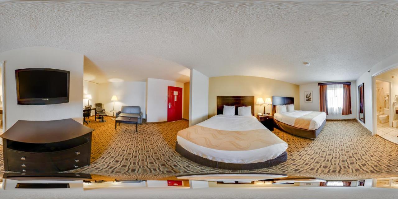 Coratel Plus Suites Wichita West Airport Exterior foto